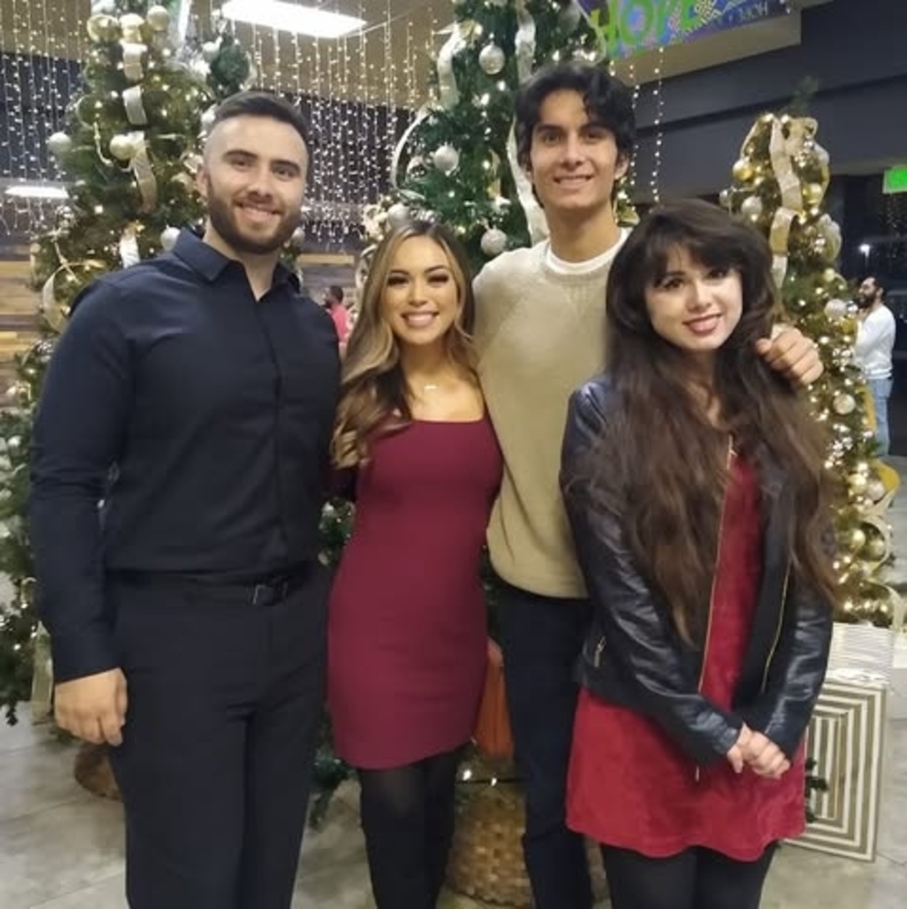 Meet your Posher, Sheila